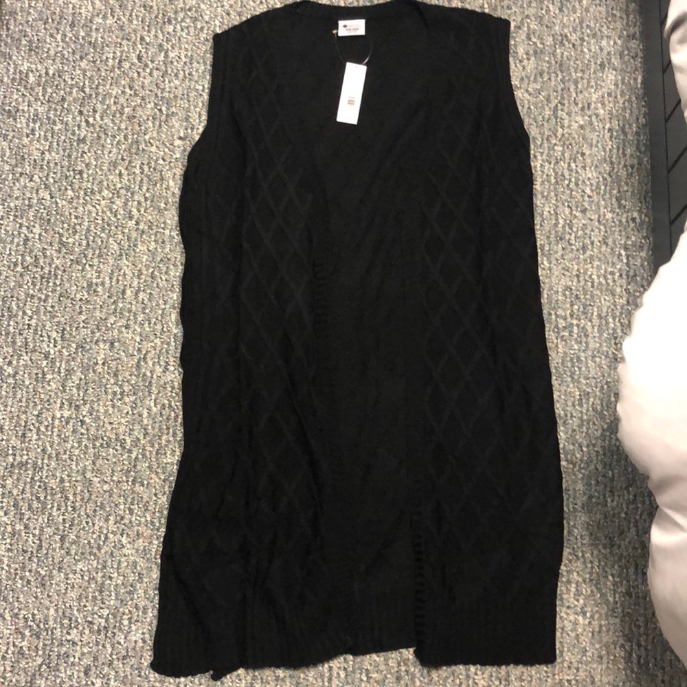 Sleeveless cardigan